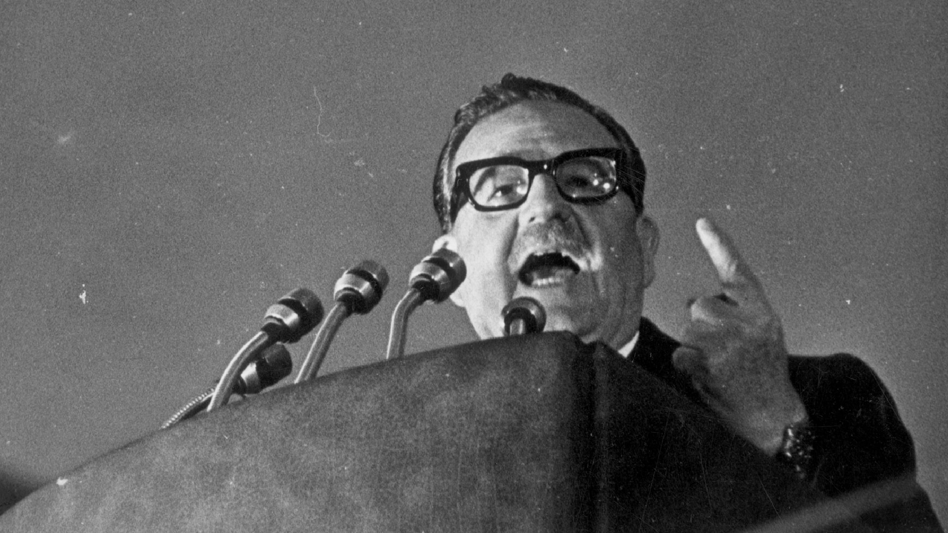 Read more about the article Allende, mi abuelo Allende