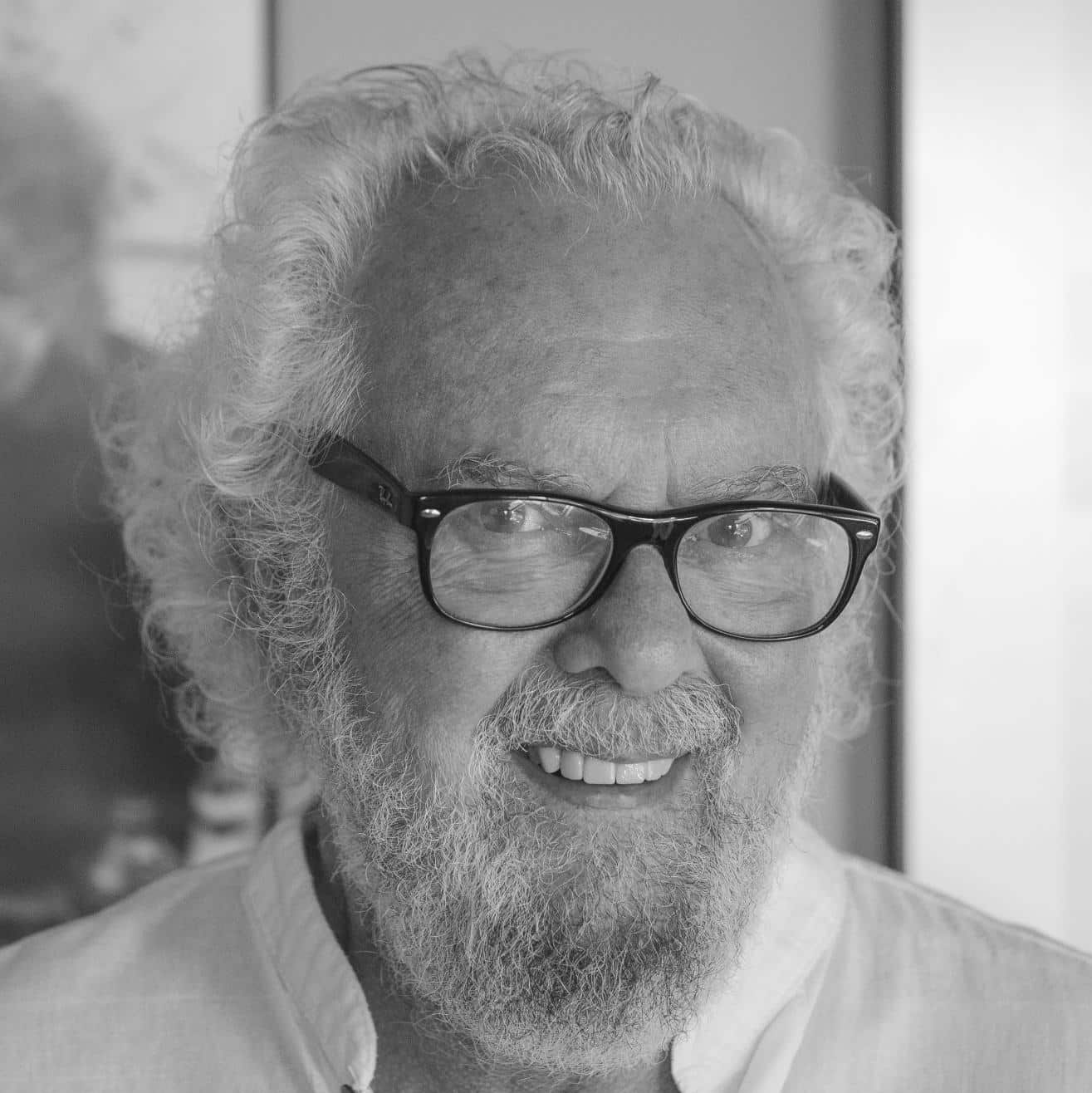 Lee más sobre el artículo Lluís Rivera
